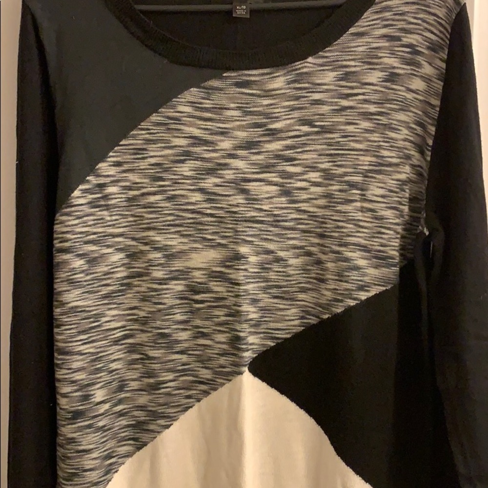 Color block Sweater - Picture 3 of 3